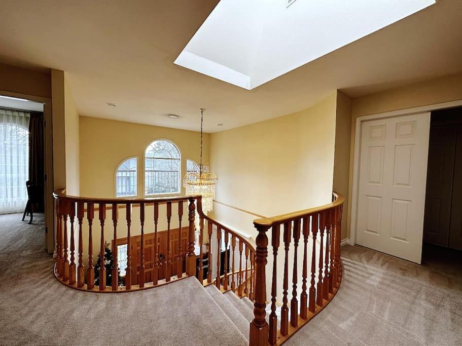 Super Cosy 8Bed & 6Bath In Vancouver Heart Near To Airport And Downtown 외부 사진