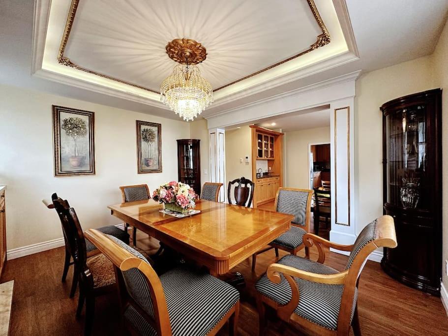 Super Cosy 8Bed & 6Bath In Vancouver Heart Near To Airport And Downtown 외부 사진