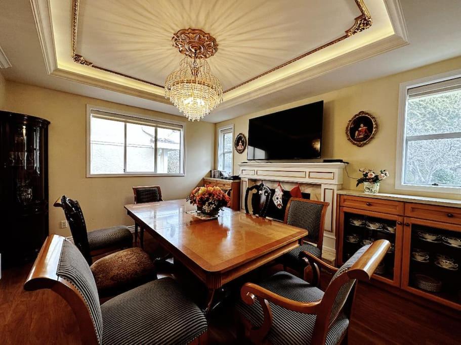 Super Cosy 8Bed & 6Bath In Vancouver Heart Near To Airport And Downtown 외부 사진